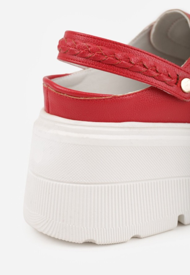 Czerwone Sneakersy Vices na Grubej Tłoczonej Podeszwie z Paskiem na Pięcie i Metaliczną Ozdobą Zenfedi
