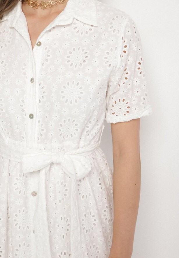 Biała Bawełniana Sukienka Koszulowa z Wiązanym Paskiem Zdobiona Haftem Efriselle