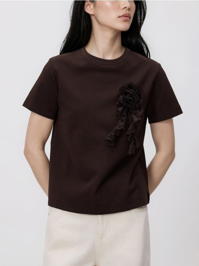 T-shirt z kwiatową aplikacją - ciemnobrązowy