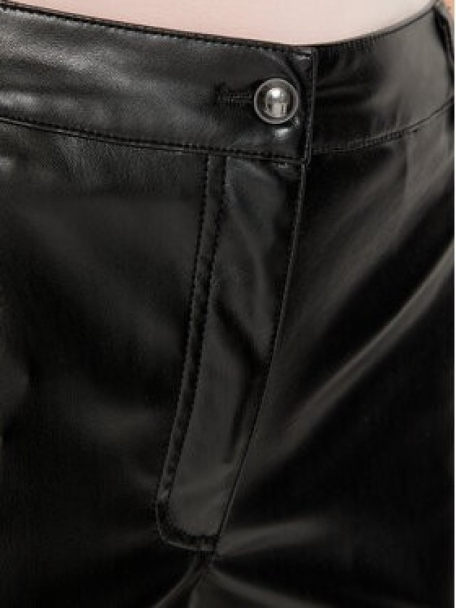 Guess Spodnie z imitacji skóry Kori W4YB11 WF8Q0 Czarny Relaxed Fit