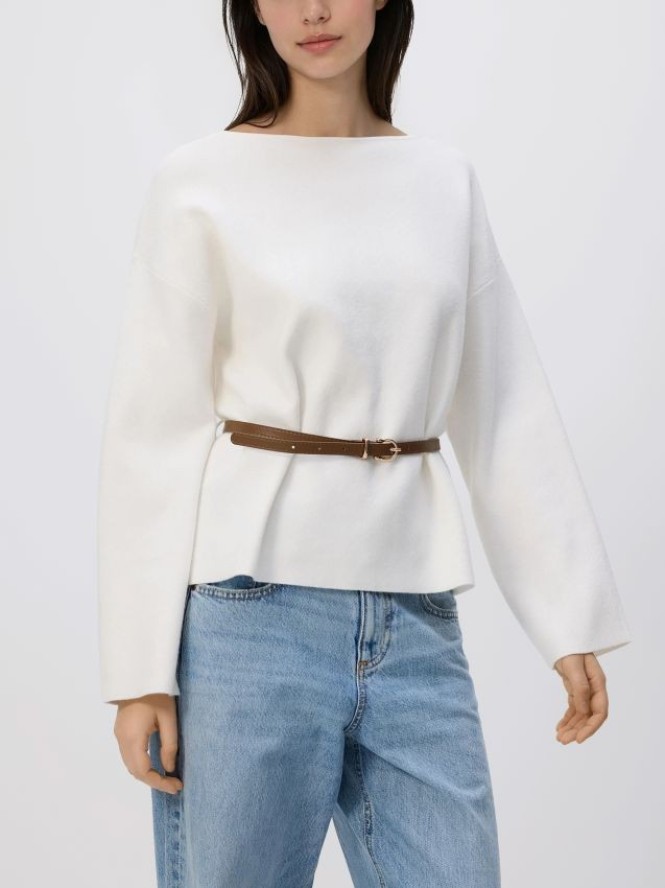 Sweter z paskiem - złamana biel