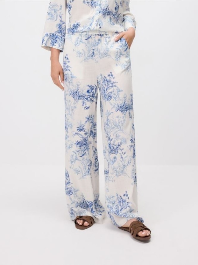Wzorzyste spodnie z wiskozy - niebieski