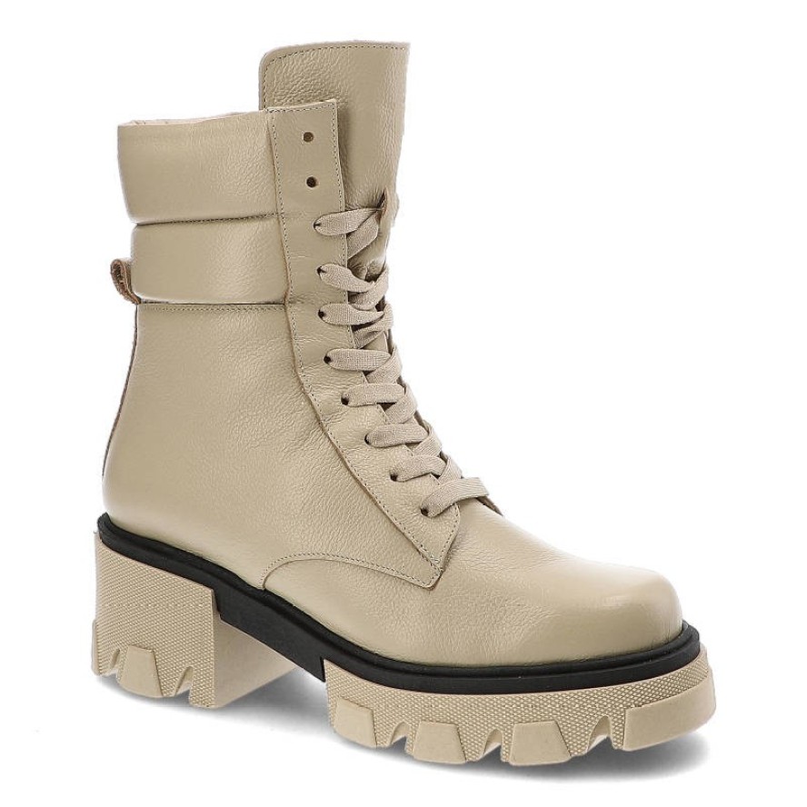 Botki damskie Karino, z gładkiej skóry naturalnej z wysoką cholewką i sznurowaniem stabilny obcas oraz gruba podeszwa o geometrycznym kształcie, beżo