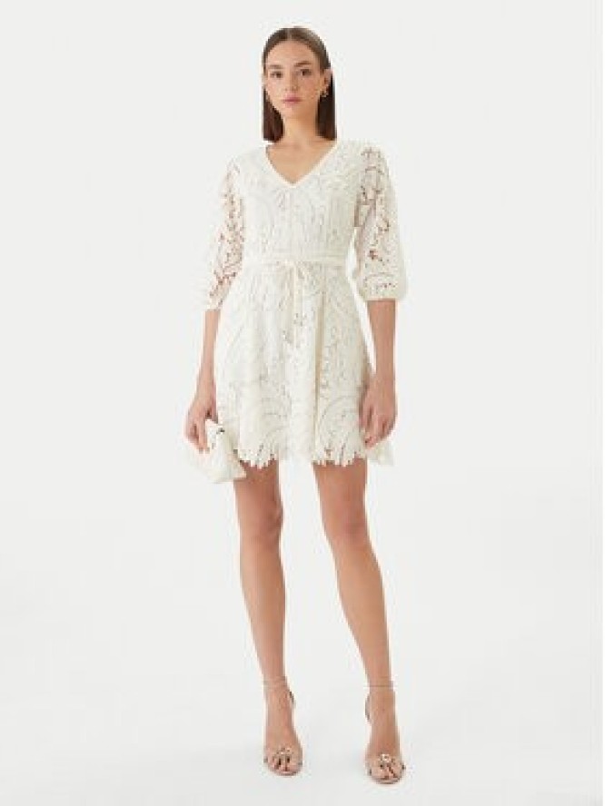 Guess Sukienka koktajlowa W6GK91 W2162 Biały Classic Fit