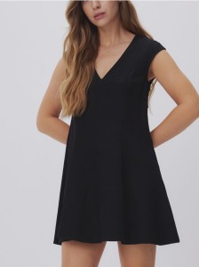 Sukienka z wycięciem na plecach - czarny