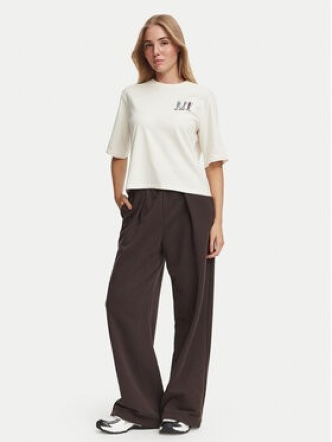 The North Face T-Shirt NF0A8JAP Beżowy jasny Boxy Fit