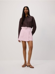 Spódnico-szorty z paskiem - pastelowy róż