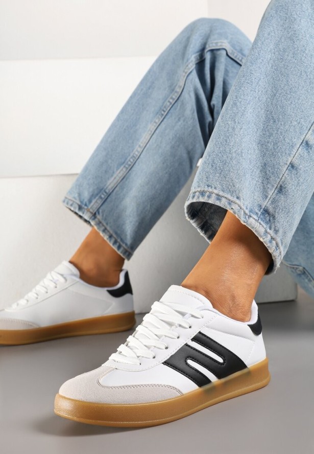 Biało-Czarne Sneakersy w Stylu Klasycznych Tenisówek z Ozdobnymi Przeszyciami Nartewia