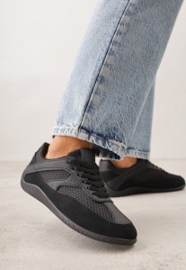 Czarne Sneakersy Ozdobione Geometrycznym Motywem Lamemisia