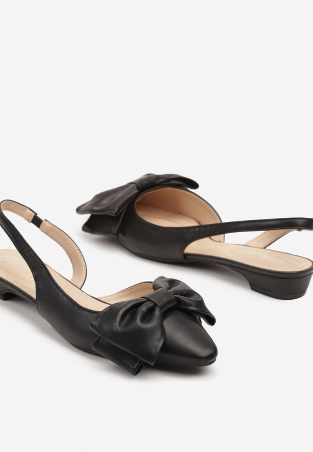 Czarne Sandały z Odkrytą Piętą i Ozdobną Kokardą Ivelretis