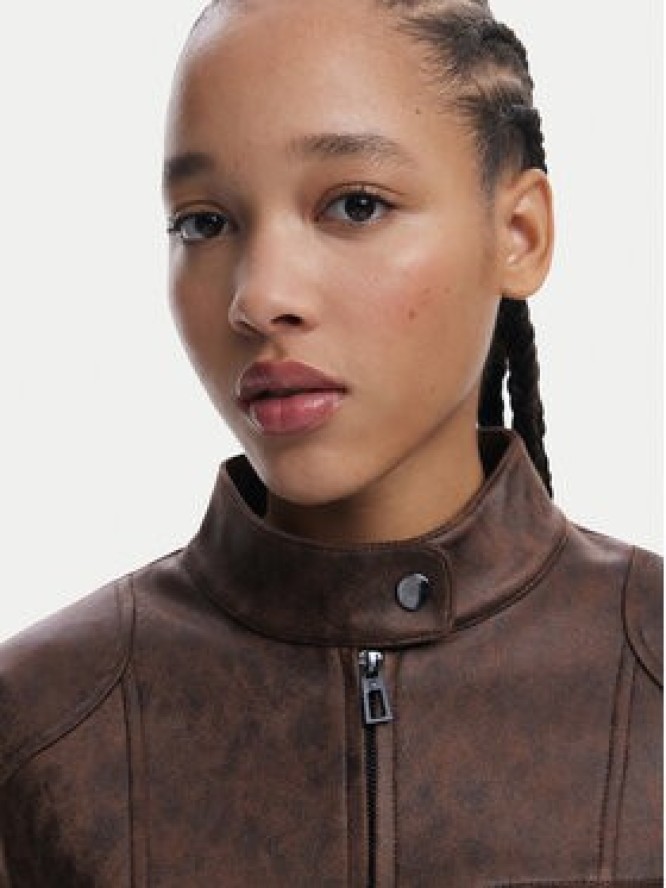 Desigual Kurtka skórzana 25SWEW46 Brązowy Regular Fit