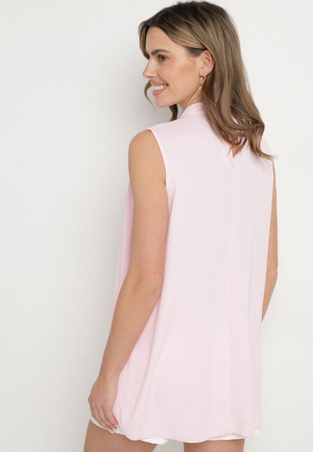 Różowa Asymetryczna Bluzka z Dłuższymi Bokami Fadeleira