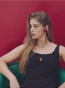 Sukienka mini z wiskozą - czarny