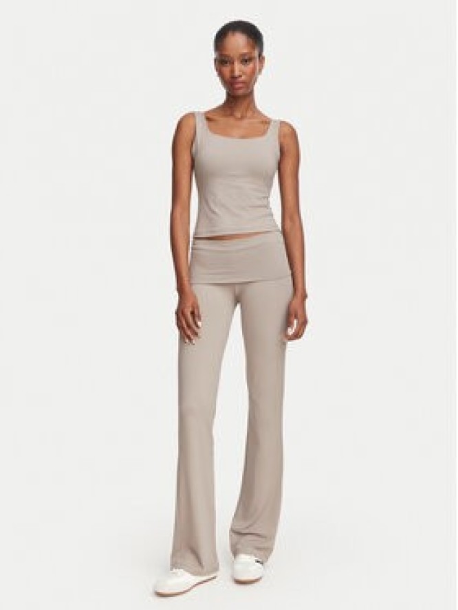 Guess Top V6YP18 K4788 Beżowy ciemny Slim Fit