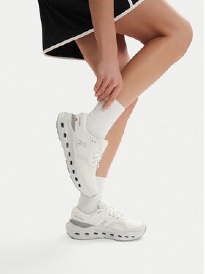 On Buty do biegania Cloudrunner 3 3WG10051421 Biały