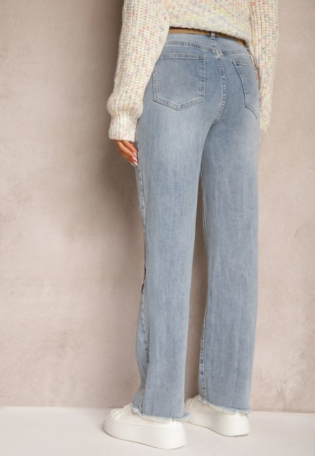 Jasnoniebieskie Szerokie Jeansy z Regularną Talią i Ozdobnymi Haftami w Gwiazdki Arialah