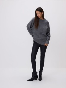 Gładki sweter - szary