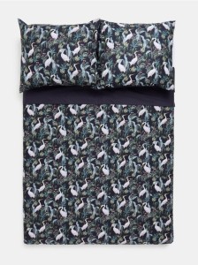 Komplet wzorzystej pościeli z nadrukiem czapli - czarny