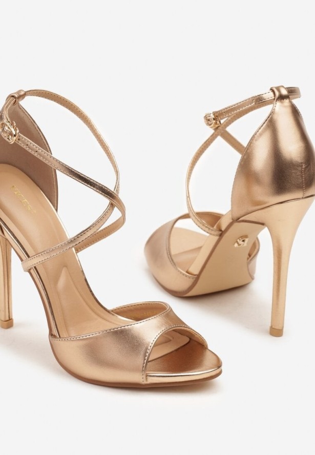 Szampańskie Sandały na Szpilce Vices z Ozdobnymi Paskami Saroine