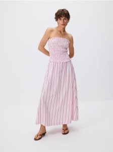 Sukienka maxi w paski - pastelowy róż