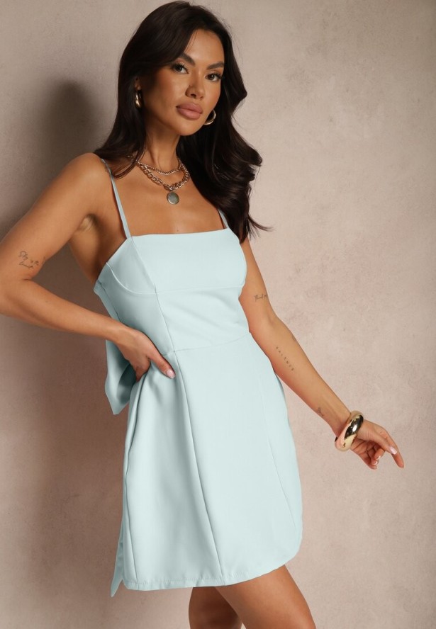 Zielona Sukienka o Rozkloszowanym Kroju na Ramiączkach z Dużą Kokardą Ivelvia