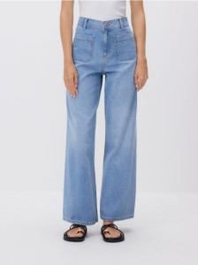 Jeansy wide leg z naszywanymi kieszeniami - niebieski
