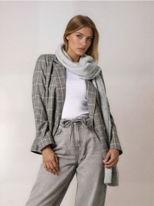 Szalik ze wzorkiem - szary