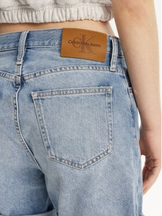 Calvin Klein Jeans Szorty jeansowe J20J225152 Niebieski Mom Fit