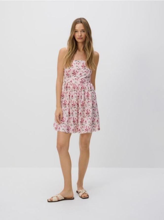 Wzorzysta sukienka mini - wielobarwny