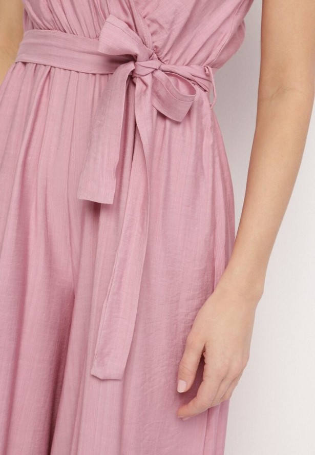 Fioletowy Taliowany Kombinezon z Wiskozą i Paskiem Evithrae