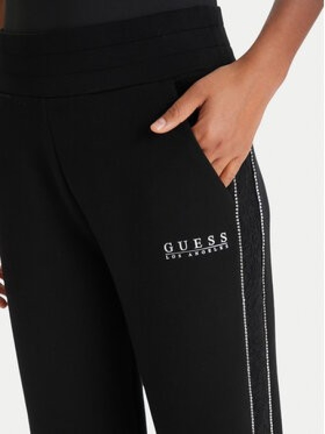 Guess Spodnie dresowe W6RB45 KBYE2 Czarny Regular Fit