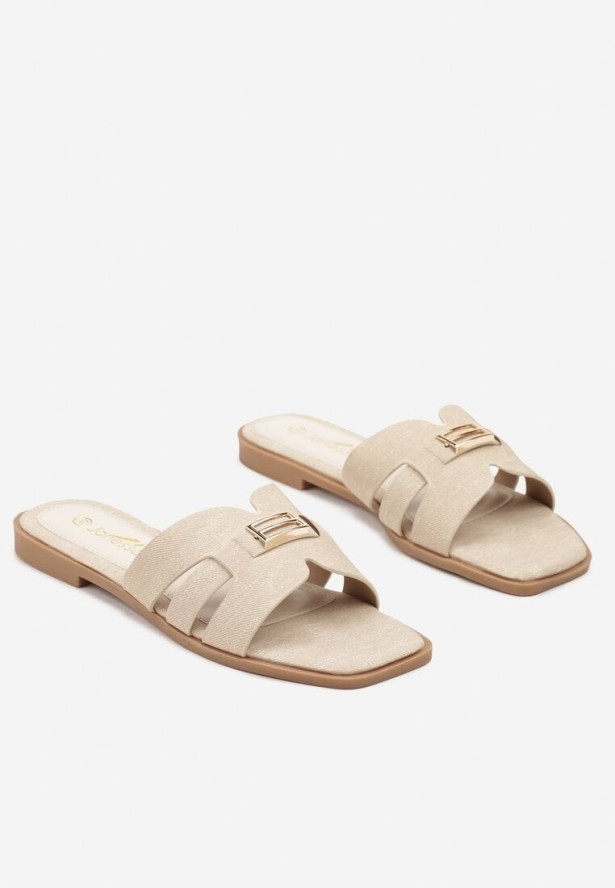 Beżowe Klapki na Płaskiej Podeszwie z Elegancką Aplikacją Ellidella