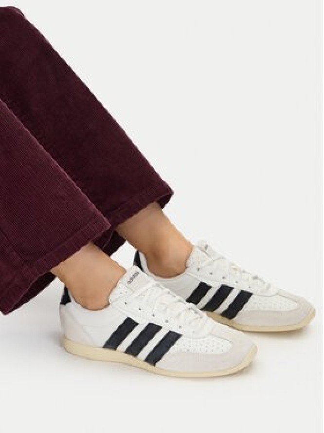 adidas Sneakersy Barreda Lo KI6726 Biały
