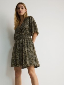 Sukienka z bufkami - beżowy