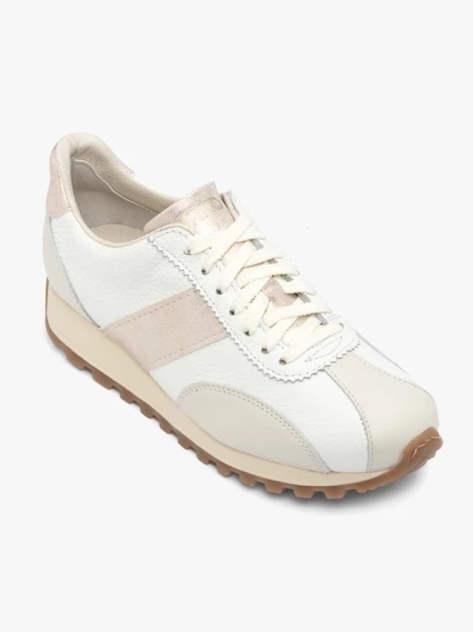 Kremowe buty sportowe ze złotym paskiem