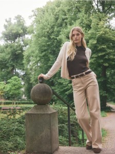 Jeansy wide leg - kremowy