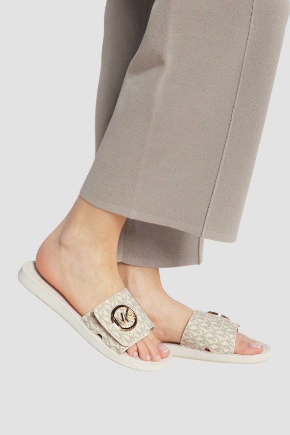 MICHAEL KORS Białe klapki damskie MK Charm, Rozmiar 39