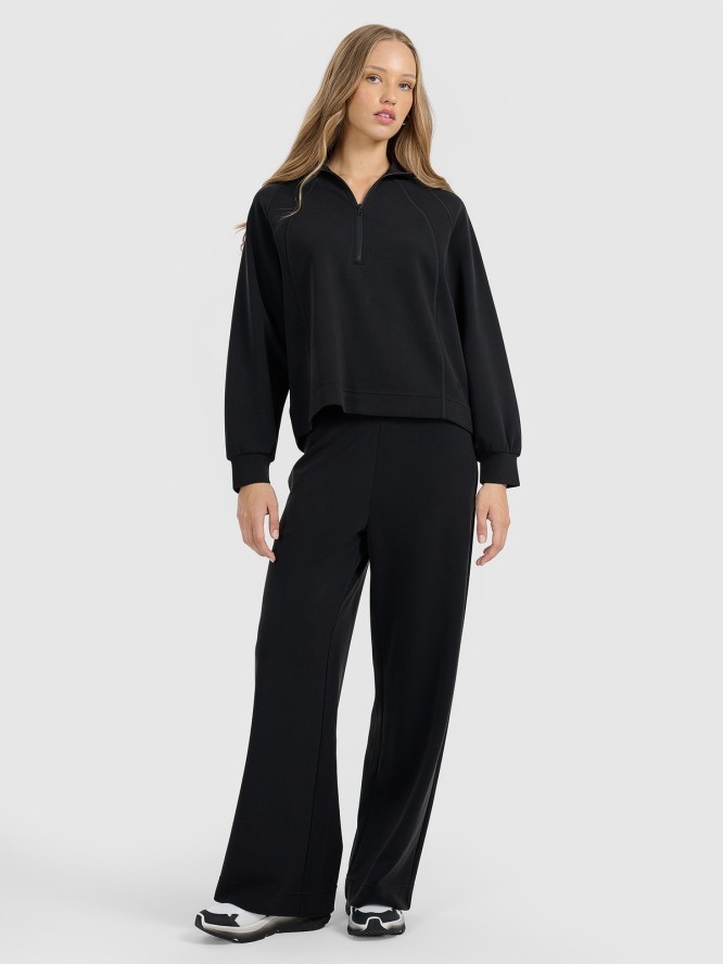 4F Spodnie dresowe z szerokimi nogawkami z modalem damskie - czarne XS