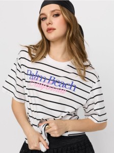 Bawełniana koszulka w paski z napisem Palm Beach California - wielobarwny