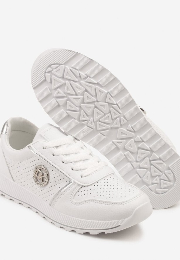 Srebrne Sneakersy Perforowane z Metaliczną Aplikacją Evinoriella