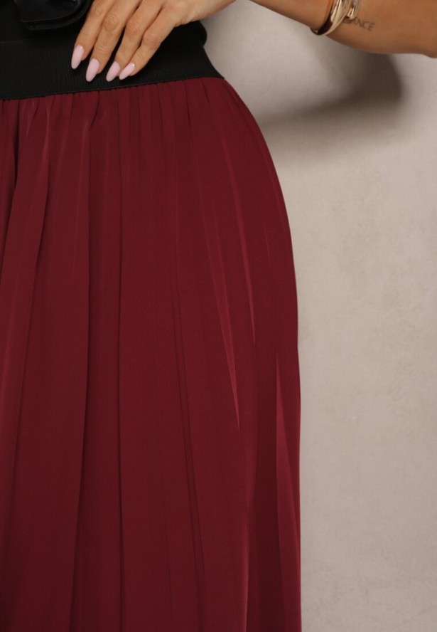 Bordowa Casualowa Spódnica Plisowana z Gumką w Pasie Velentina