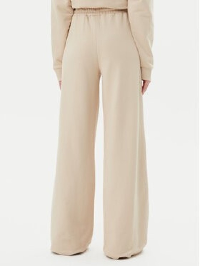 Guess Spodnie dresowe V5GB07 KCRP0 Beżowy Regular Fit