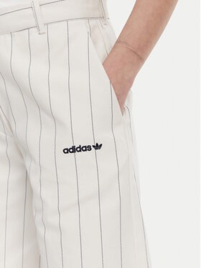 adidas Bermudy Pinstripe JC7684 Biały Loose Fit