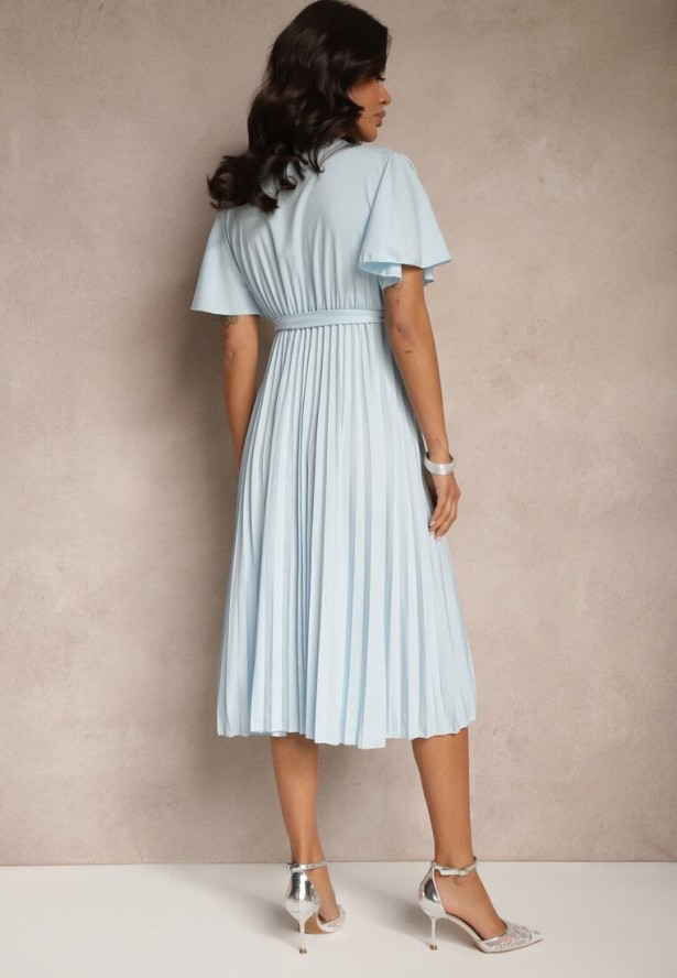 Jasnoniebieska Sukienka Wiązana w Talii z Plisowaniem na Dole Dorseki