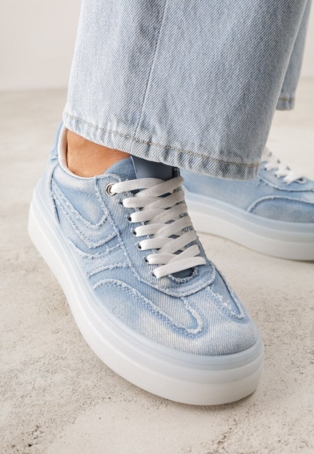 Niebieskie Sneakersy na Platformie z Denimu Nanore