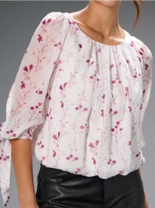 Koszulowa bluzka w kwiaty - wielobarwny