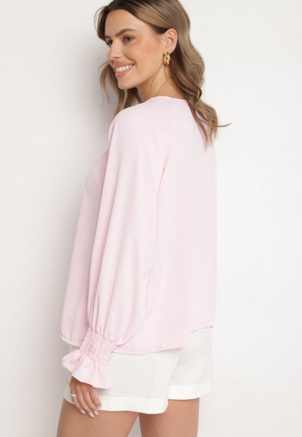 Różowa Bluzka z Ozdobnymi Falbankami Emitta