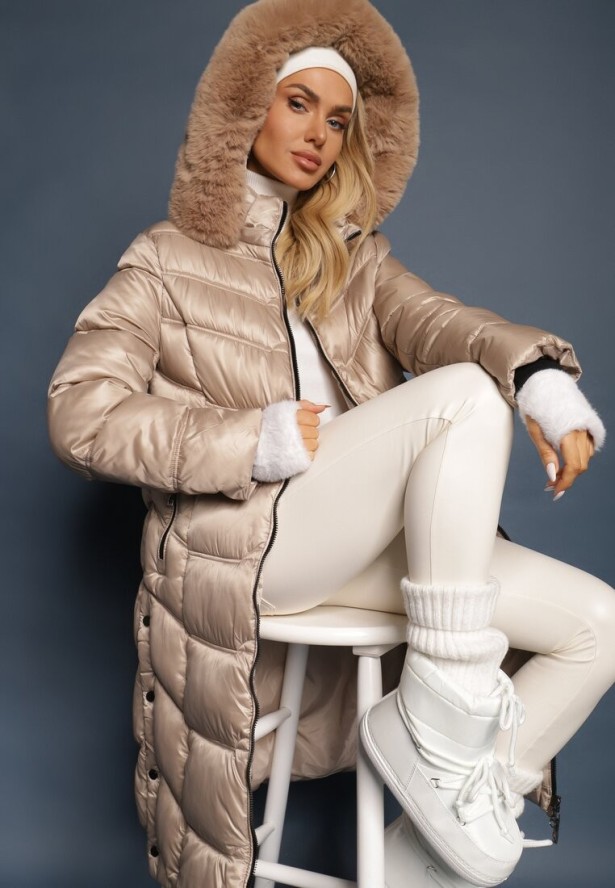 Beżowa Kurtka Płaszcz za Kolano z Pikowaniem i Odpinanym Kapturem Calarin