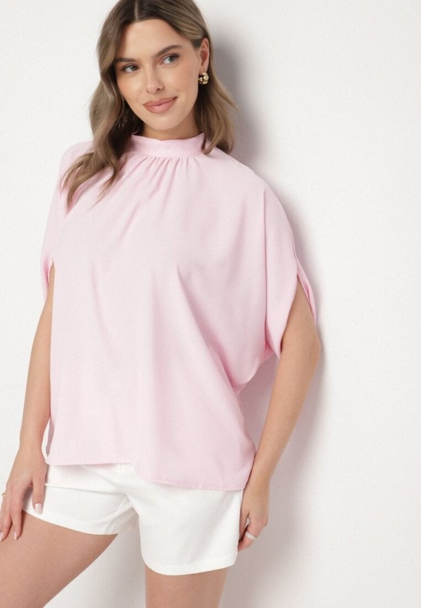 Różowa Bluzka Ozdobiona Stójką i Wiązaniem Rinelea
