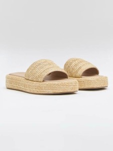 Bellucci Klapki w kolorze beżowym rozmiar: 36